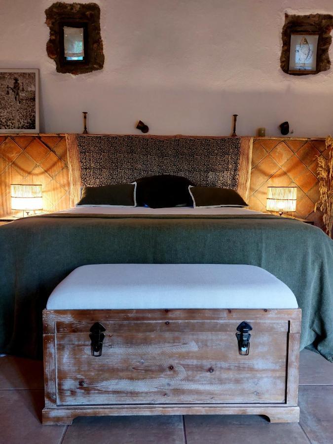 Corral D'En Romagosa Guest House Begues Ngoại thất bức ảnh