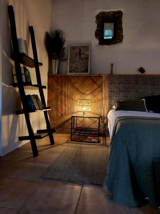 Corral D'En Romagosa Guest House Begues Ngoại thất bức ảnh